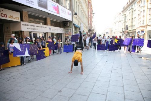 Flash mob 24