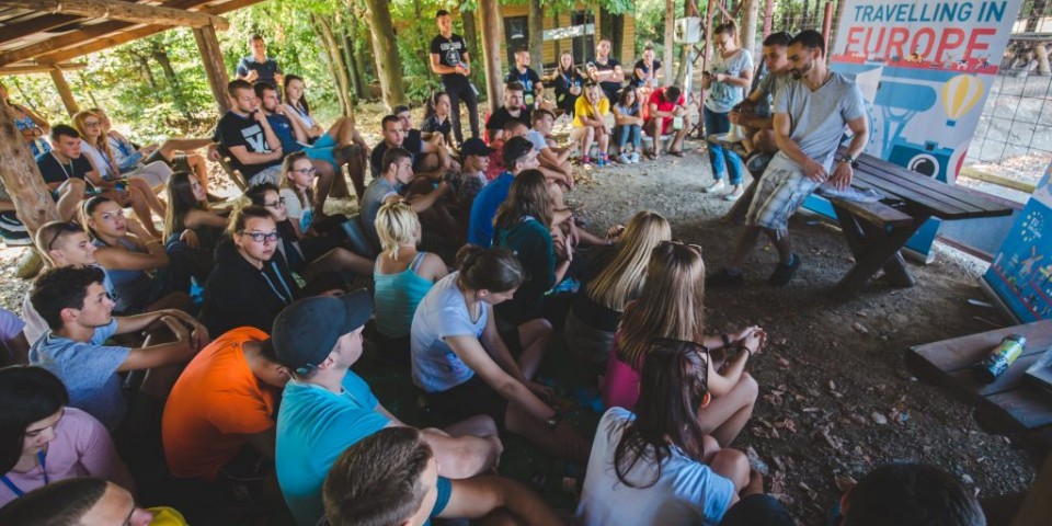 Travelling as The Best Way to Meet Europe and New Cultures