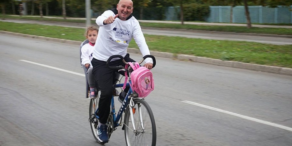 “Two Wheels are Enough” – Banja Luka Cycling Promenade Marks Car-Free Day