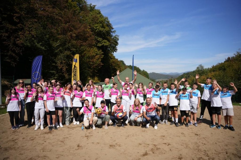 EU Commissioner Kos Celebrates European Sports Week with Youth and Athletes in Visoko